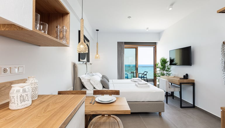 4* North Coast Seaside Suites