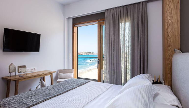 4* North Coast Seaside Suites