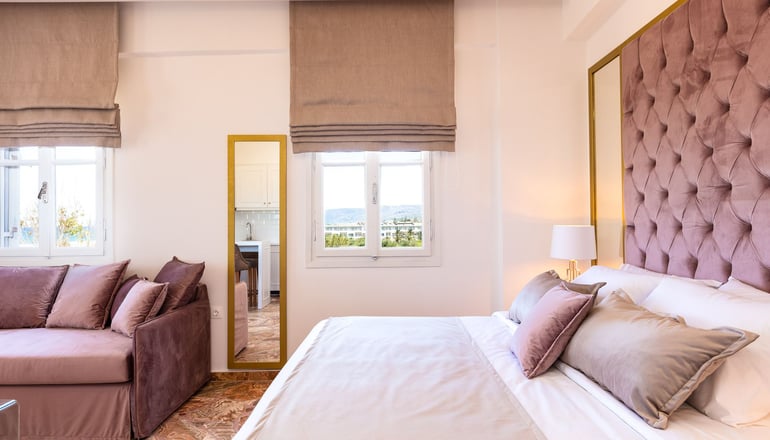 Pinelopi Beach Suites