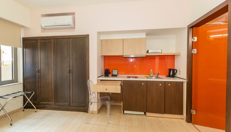 Steris Elegant Beach Hotel & Apartments