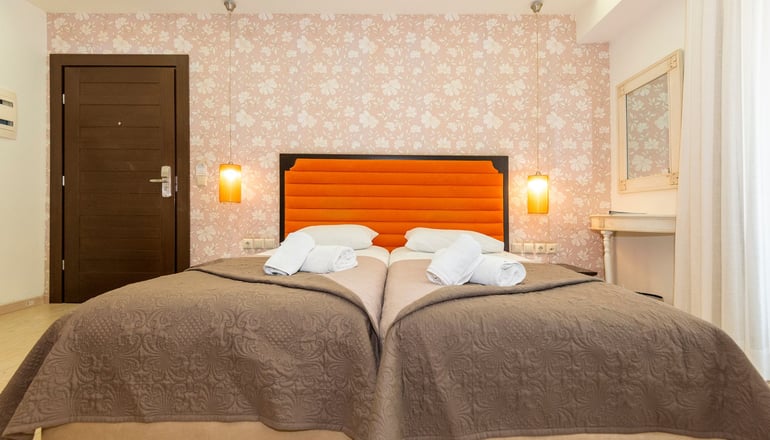 Steris Elegant Beach Hotel & Apartments