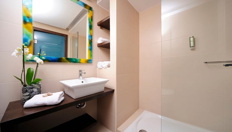 Steris Elegant Beach Hotel & Apartments