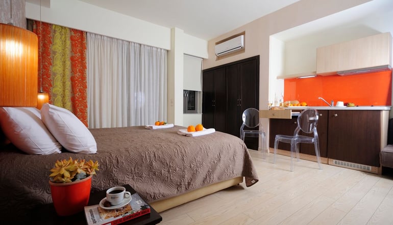 Steris Elegant Beach Hotel & Apartments