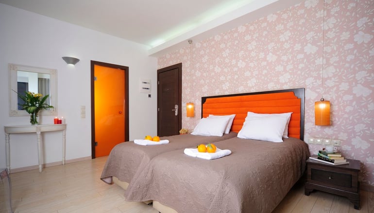 Steris Elegant Beach Hotel & Apartments