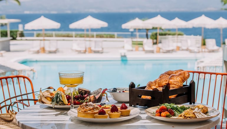 4* Brown Beach Chalkida