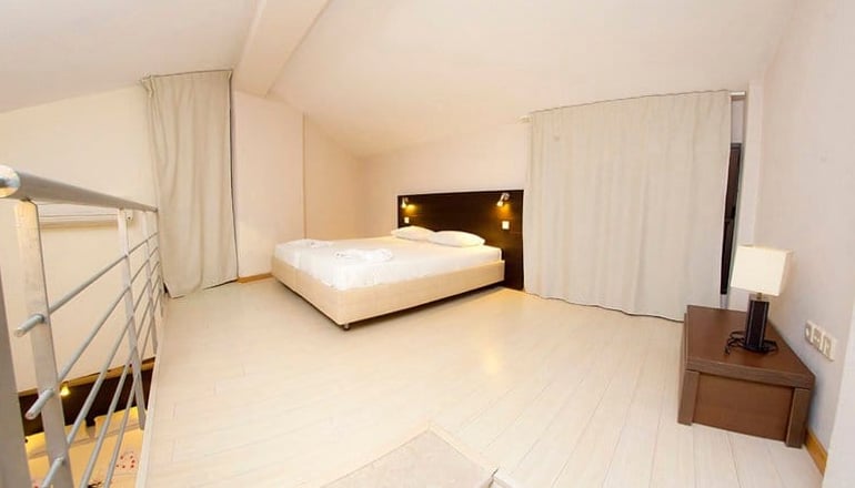 4* Greek Pride Aithrion Hotel