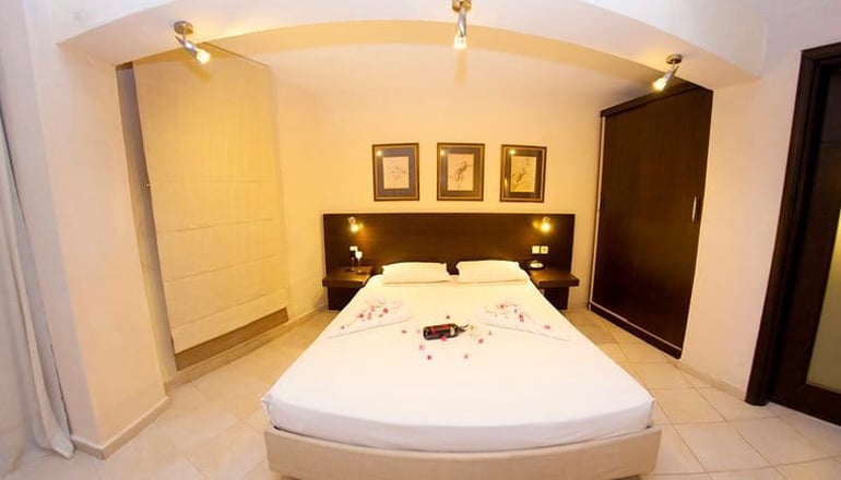 4* Greek Pride Aithrion Hotel