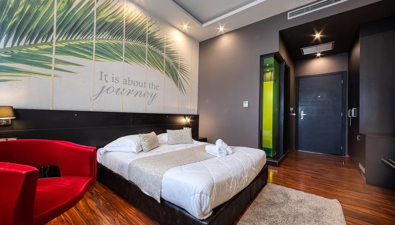 4* Gallery Art Hotel