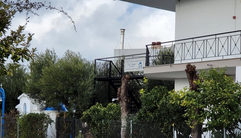 Greek Pride San Giorgio Apartments - Σκάλα Φούρκας, Χαλκιδική