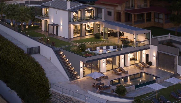 Villa OMNIA - Luxury Bound on Earth
