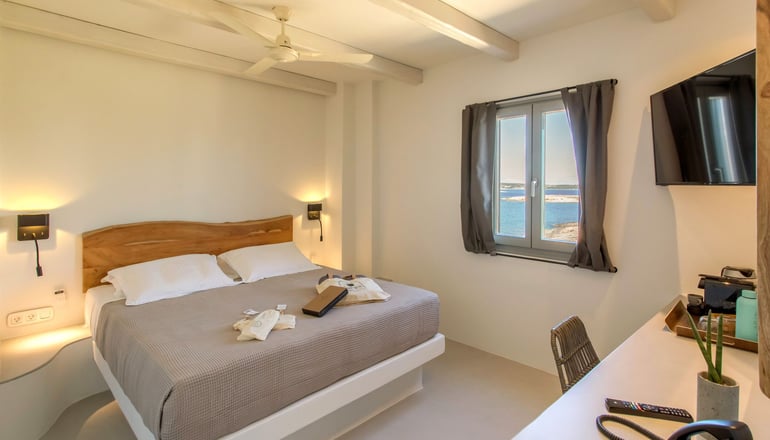 Paros Cape Suites