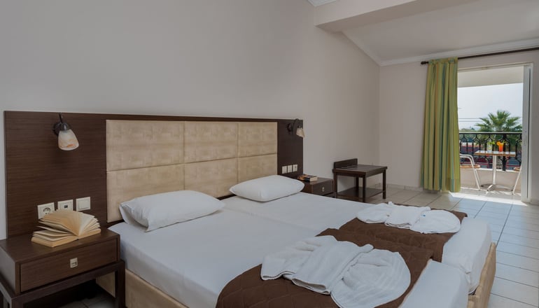 Cronulla Hotel Zakynthos - Καλαμάκι, Ζάκυνθος