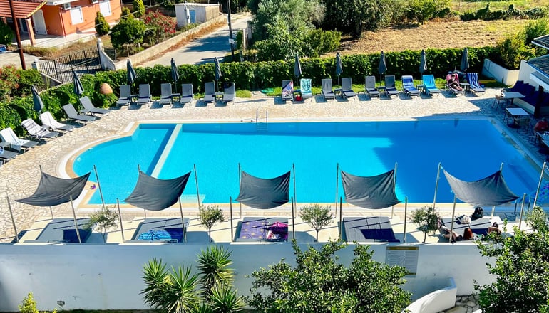 Bruskos Hotel & Suites - Άγιος Γεώργιος Αργυράδων, Κέρκυρα