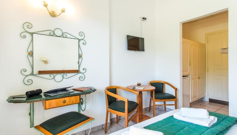 Paradise Inn Corfu - Λιαπάδες, Κέρκυρα