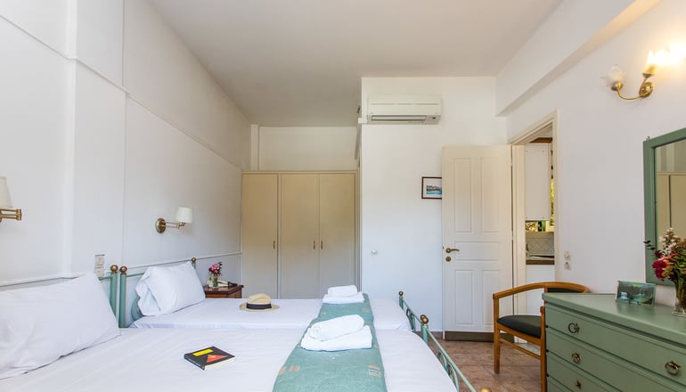 Paradise Inn Corfu - Λιαπάδες, Κέρκυρα