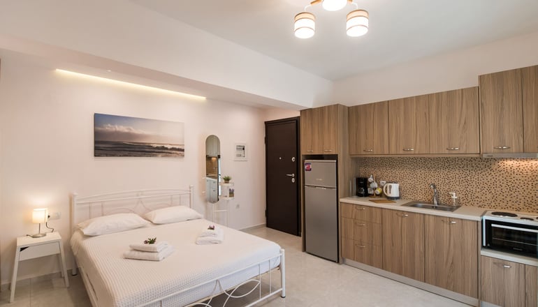 Bounatsa Studios & Apartments