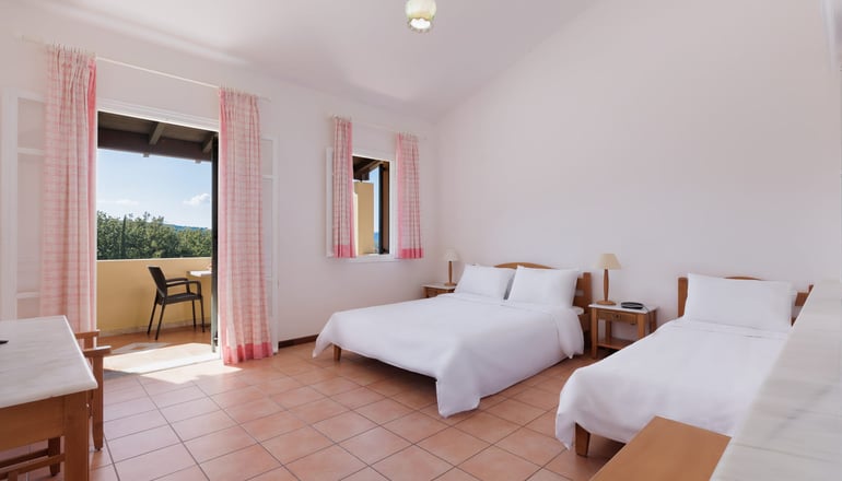 4* Century Resort Corfu