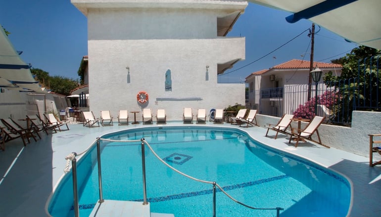 Atheras Hotel - Έυδηλος, Ικαρία