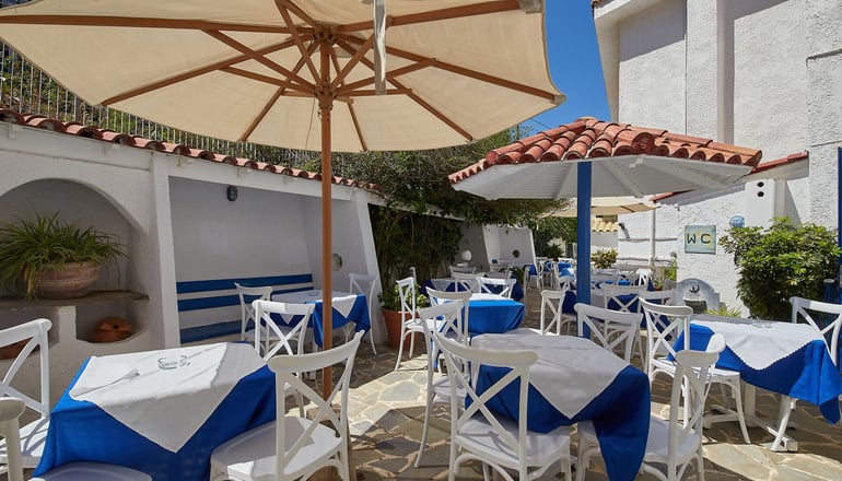 Atheras Hotel - Έυδηλος, Ικαρία