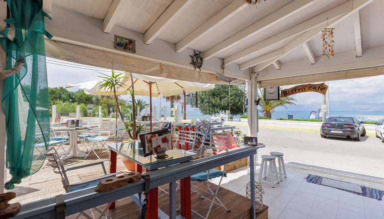 Aphrodite Beachfront Hotel