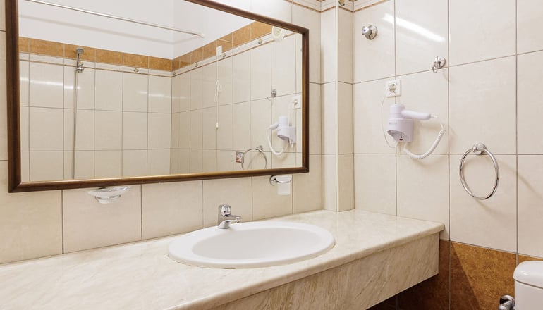 Aphrodite Beachfront Hotel