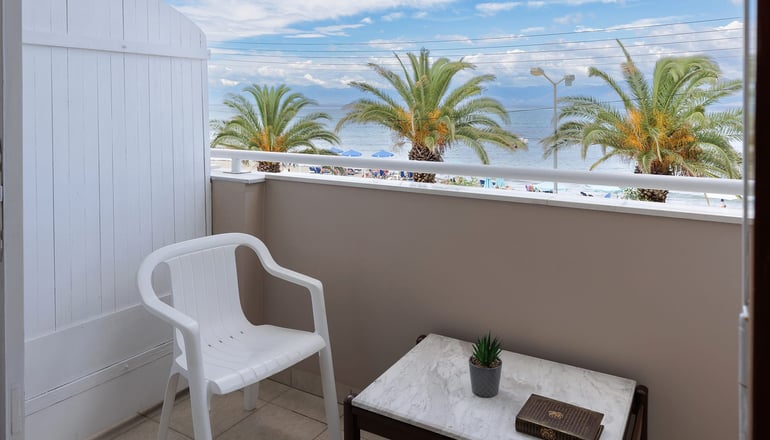 Aphrodite Beachfront Hotel