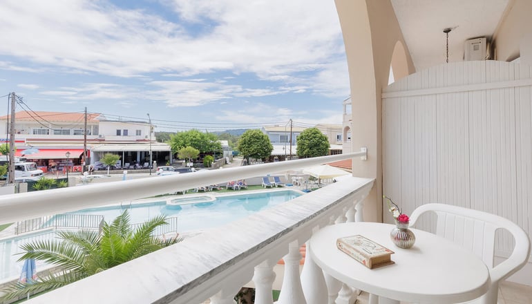 Aphrodite Beachfront Hotel