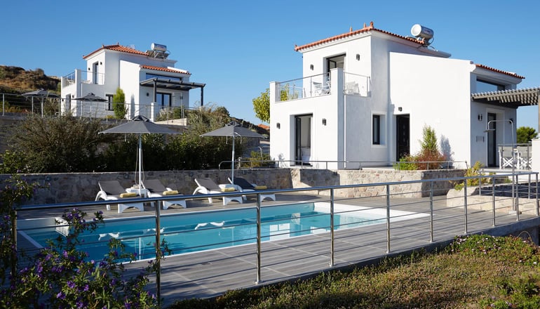 Eleia Seafront Rooms & Villas - Πέτρα, Λέσβος