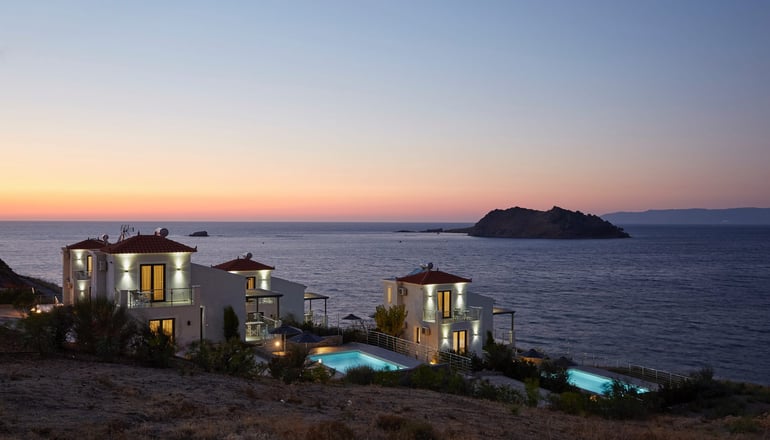 Eleia Seafront Rooms & Villas - Πέτρα, Λέσβος