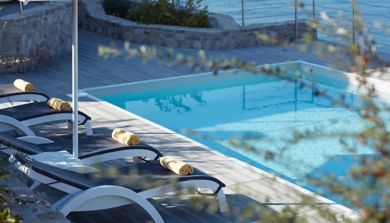 Eleia Seafront Rooms & Villas - Πέτρα, Λέσβος