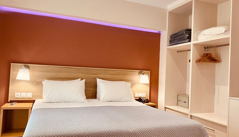 G. George Hotel Lefkada