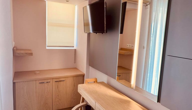 G. George Hotel Lefkada