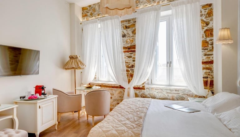 1844 Suites - Ερμούπολη, Σύρος