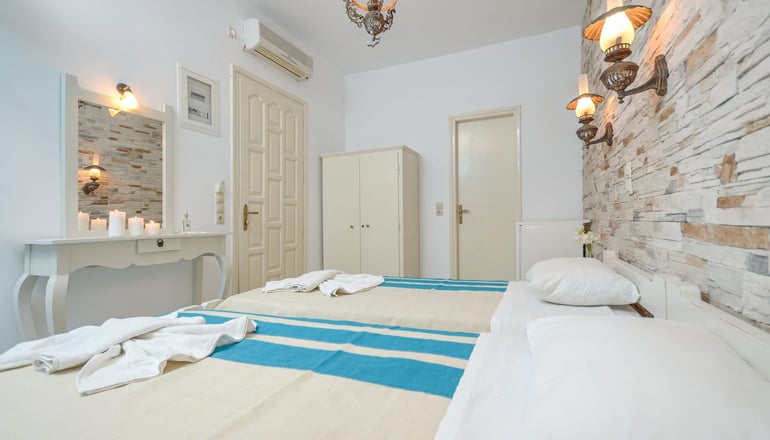 Agia Anna Studios