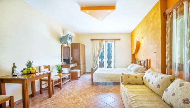 Naxos Golden Sun Hotel