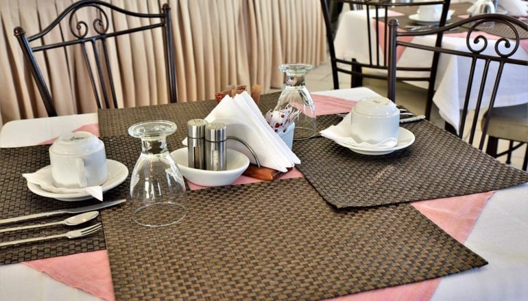 Ostria Hotel - Αδάμαντας, Μήλος