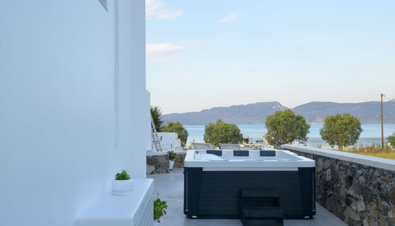 Ostria Hotel - Αδάμαντας, Μήλος
