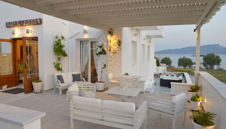 Ostria Hotel - Αδάμαντας, Μήλος