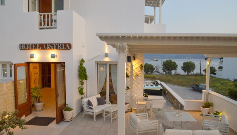 Ostria Hotel - Αδάμαντας, Μήλος