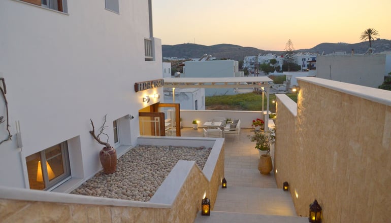 Ostria Hotel - Αδάμαντας, Μήλος