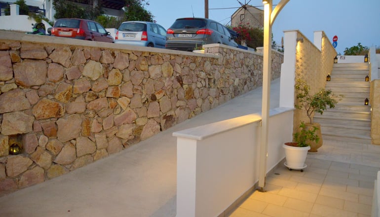 Ostria Hotel - Αδάμαντας, Μήλος