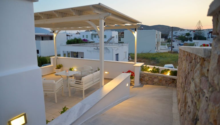 Ostria Hotel - Αδάμαντας, Μήλος