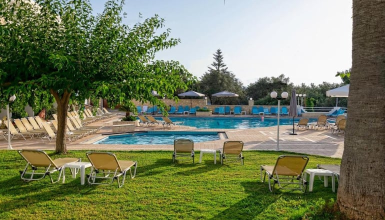 4* Adel Paradise