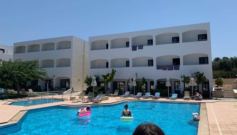 4* Adel Paradise