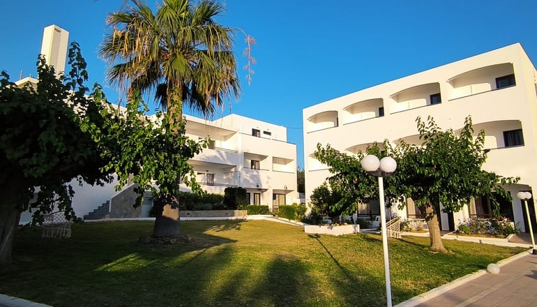 4* Adel Paradise