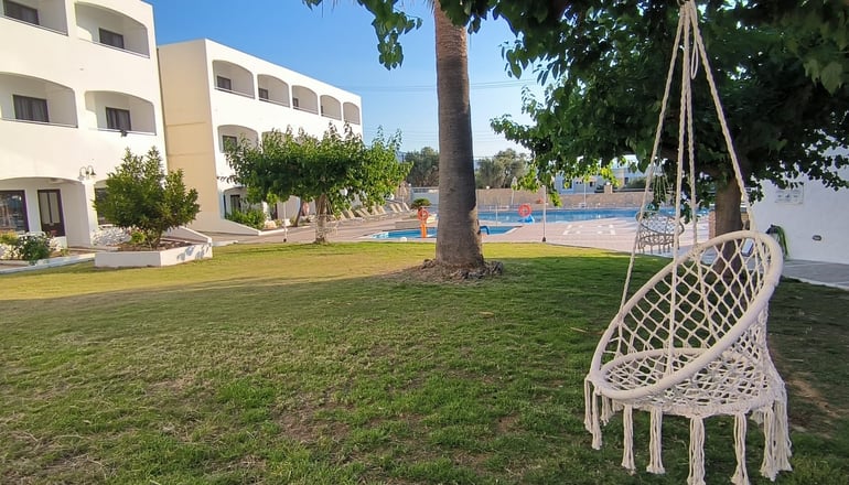4* Adel Paradise
