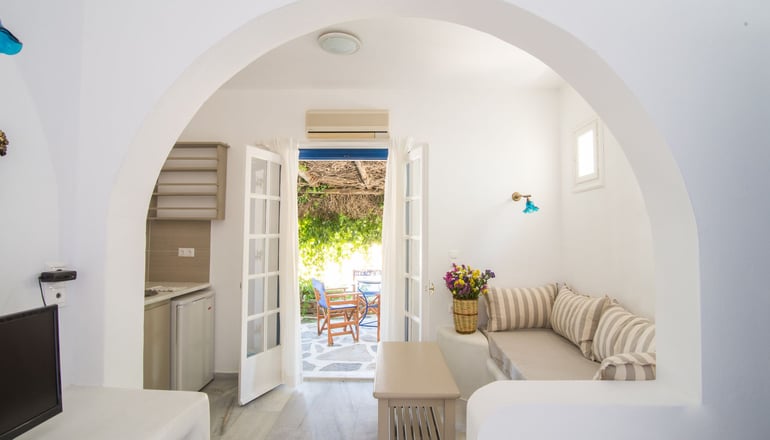 Antonina Hotel - Αγία Άννα, Νάξος