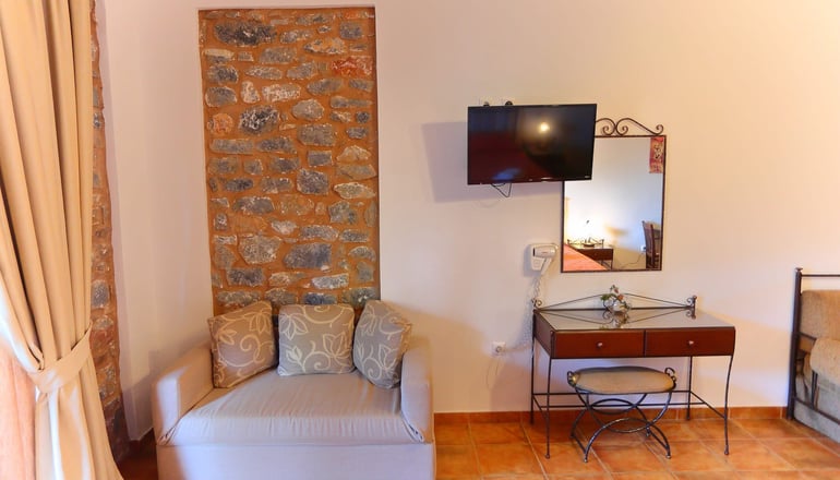 Vathi Hotel - Γύθειο