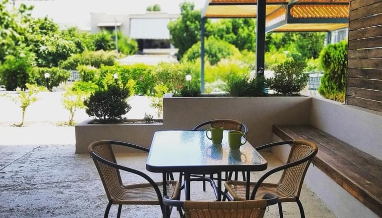 Petries Studios - Άγιοι Απόστολοι, Εύβοια