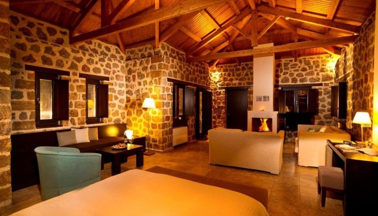 5* Πλειάδων Γη Mountain Resort & Spa - Κάτω Τρίκαλα Κορινθίας